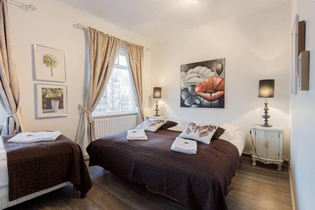 Superb Central Location, No Car Needed - Spacious Akureyri Luaran gambar